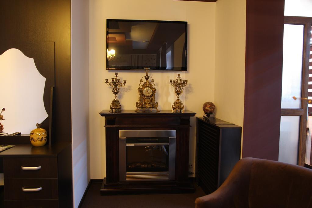 Rixo'S Guesthouse Cîrcea Esterno foto