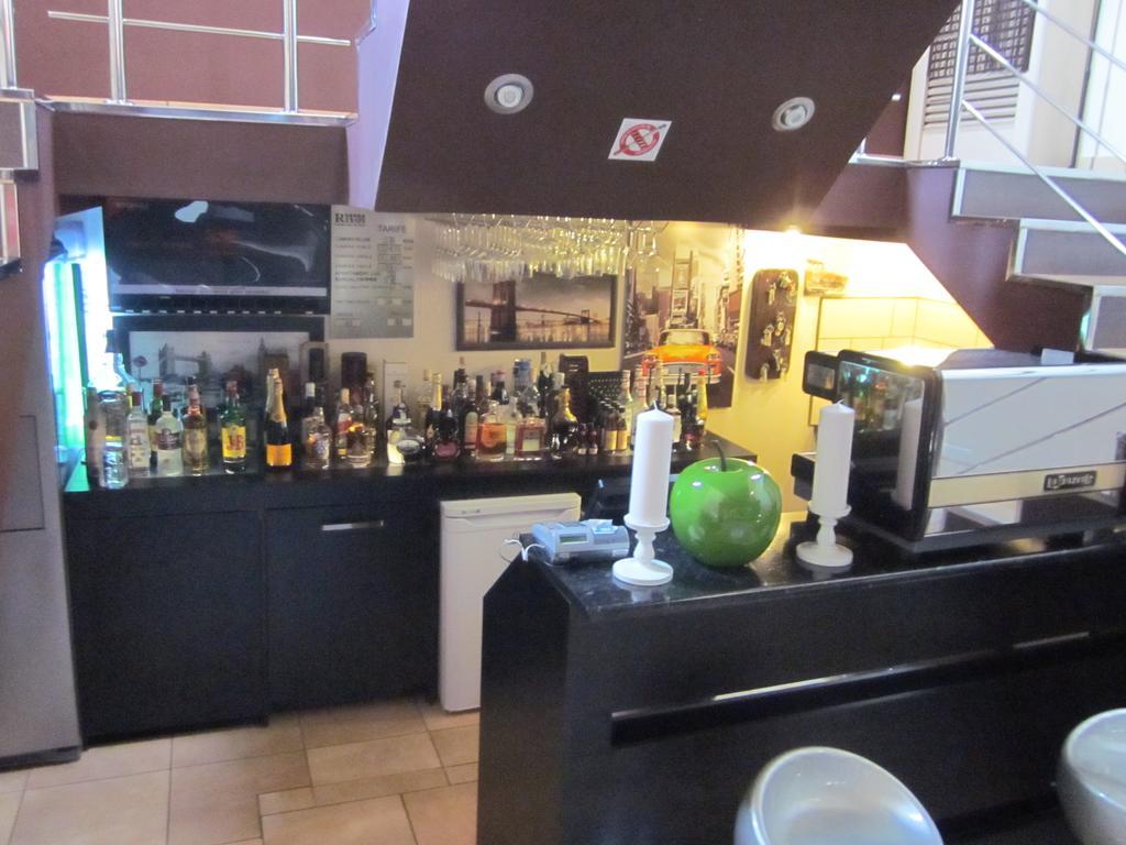 Rixo'S Guesthouse Cîrcea Esterno foto