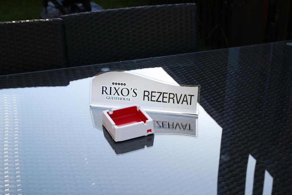 Rixo'S Guesthouse Cîrcea Esterno foto