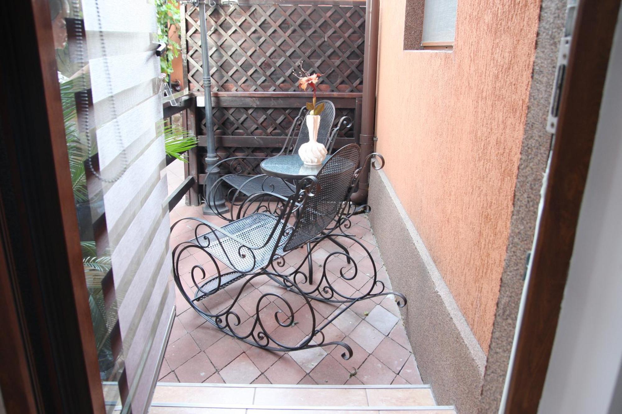 Rixo'S Guesthouse Cîrcea Esterno foto